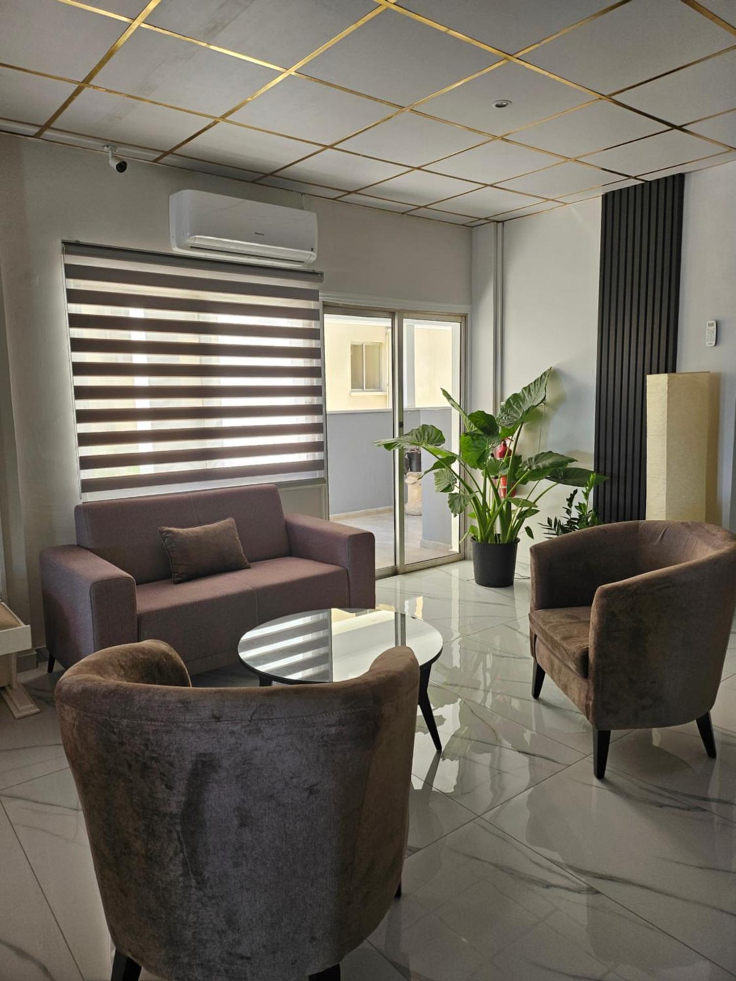 Polyxeni Hotel Apartments Limassol Exterior foto